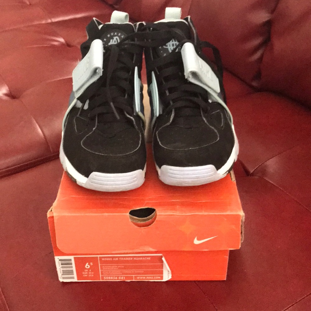 Nike air trainer huarache